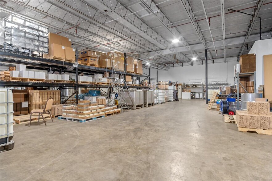 More Photos Of 1341 Hughes Ford Rd, Frederick Light Manufacturing For Lease