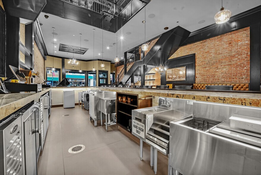 More Photos Of 30 N Main St, Fond Du Lac Restaurant For Sale
