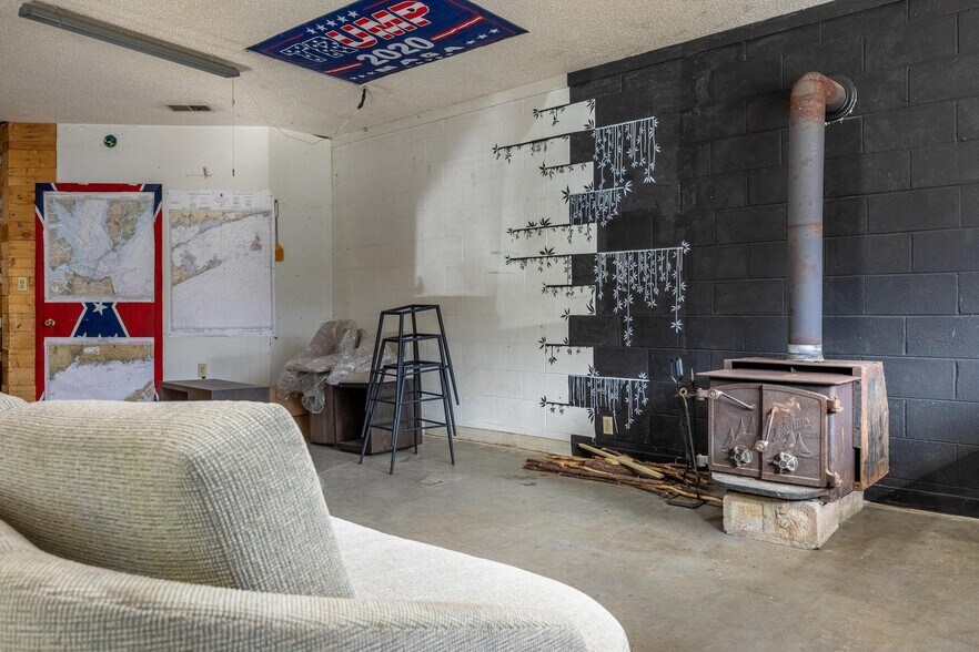 More Photos Of 11882 New Highway 68, Tellico Plains Storefront Retail Office For Sale