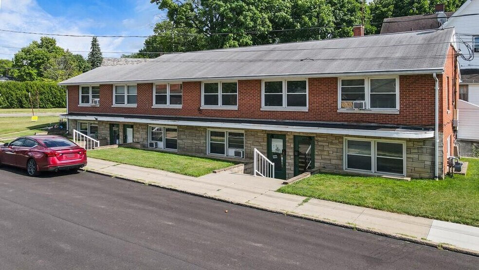 Primary Photo Of 603-609 Manchester Rd, Mansfield Apartments For Lease