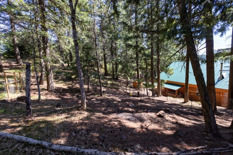 More Photos Of 82 Meadows Loop, Lyle Specialty For Sale