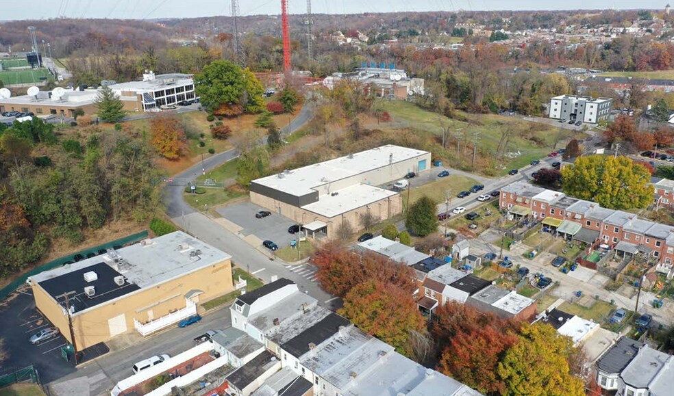More Photos Of 3701 Malden Ave, Baltimore Light Manufacturing For Lease