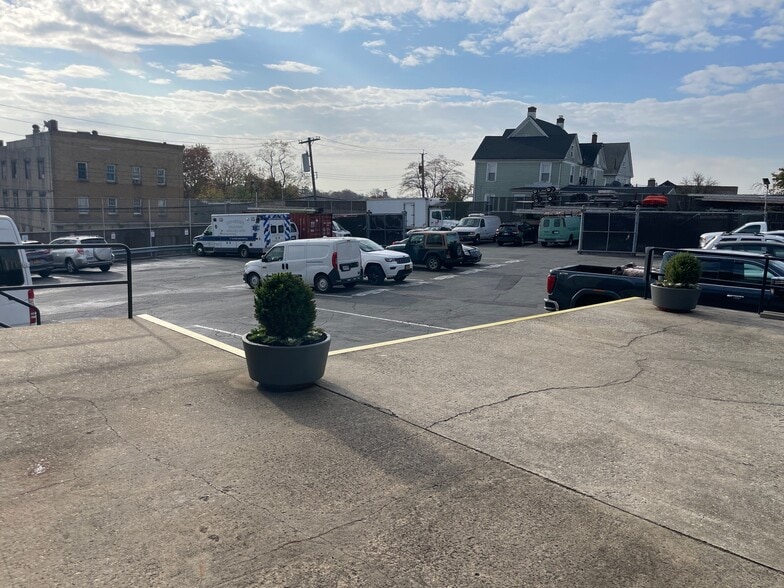 More Photos Of 114 Pearl St, Port Chester Light Distribution For Lease