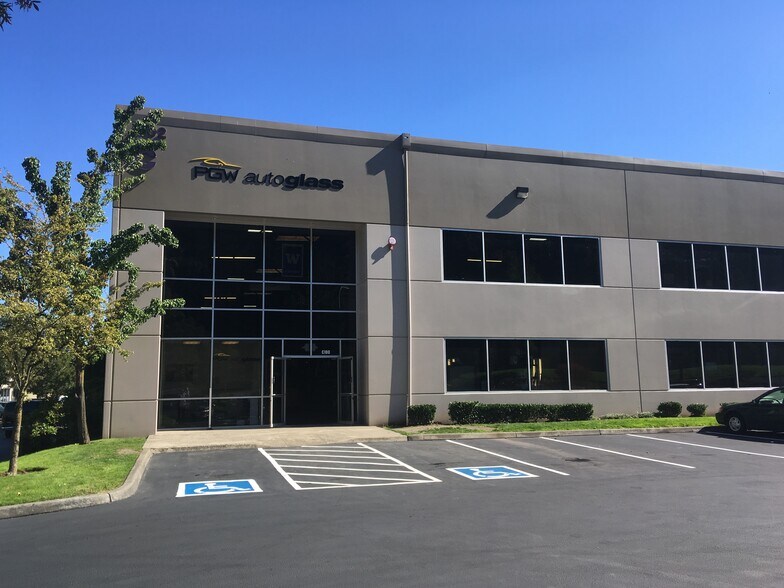 More Photos Of 3402 W Valley Hwy N, Auburn Warehouse For Lease