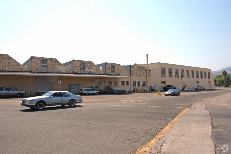 More Photos Of 341 A St, Fillmore Warehouse For Lease