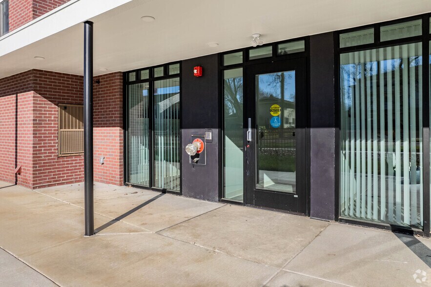 More Photos Of 703 W Main St, Waunakee Apartments For Lease