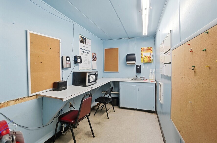 More Photos Of 602 E Main St, Cridersville General Retail For Sale