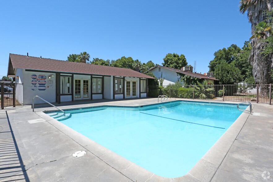 More Photos Of 3025-3049 E Gettysburg Ave, Fresno Apartments For Sale