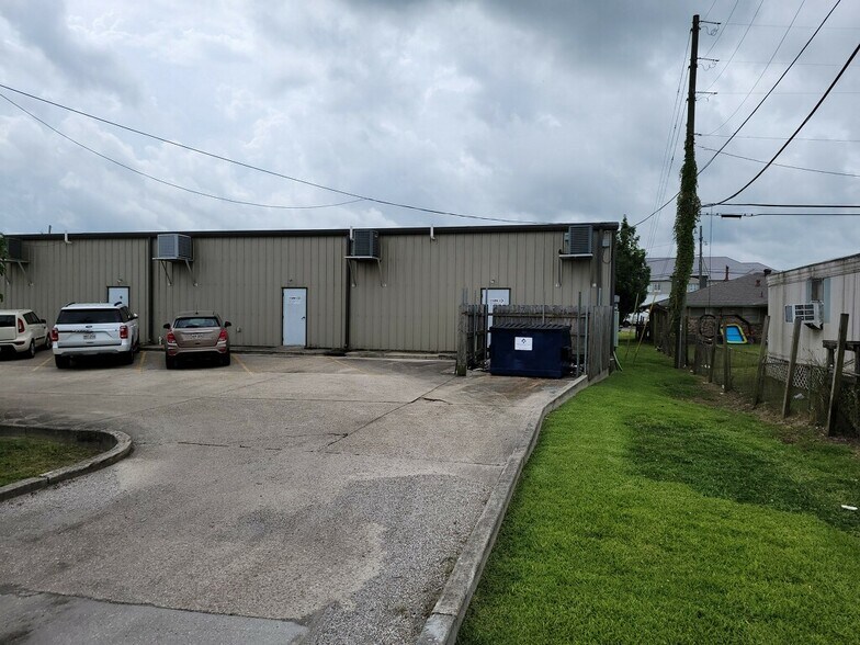 More Photos Of 14214 Highway 90, Boutte Freestanding For Lease