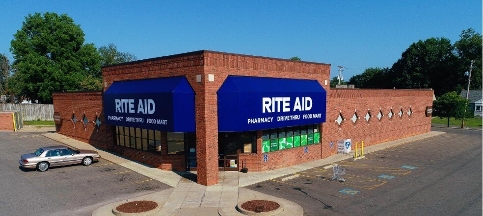 Primary Photo Of 4914 Youngstown Poland Rd, Youngstown Drugstore For Lease