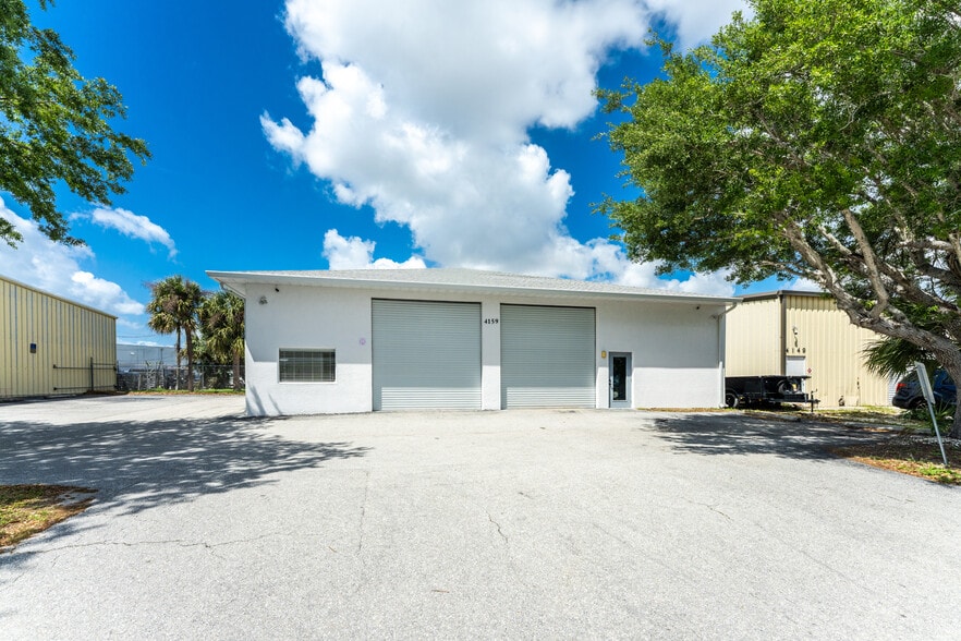More Photos Of 4159 Electric Way, Port Charlotte Warehouse For Sale