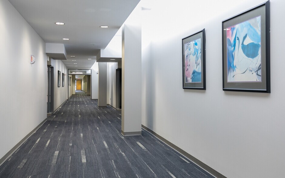 More Photos Of 7650 Magna Dr, Belleville Medical For Lease