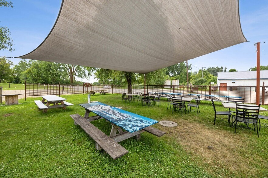 More Photos Of 511 Fergus Ave, Erhard Restaurant For Sale