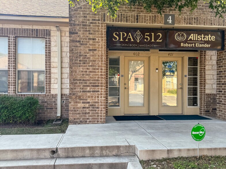 More Photos Of 600 Round Rock West, Round Rock Office For Lease