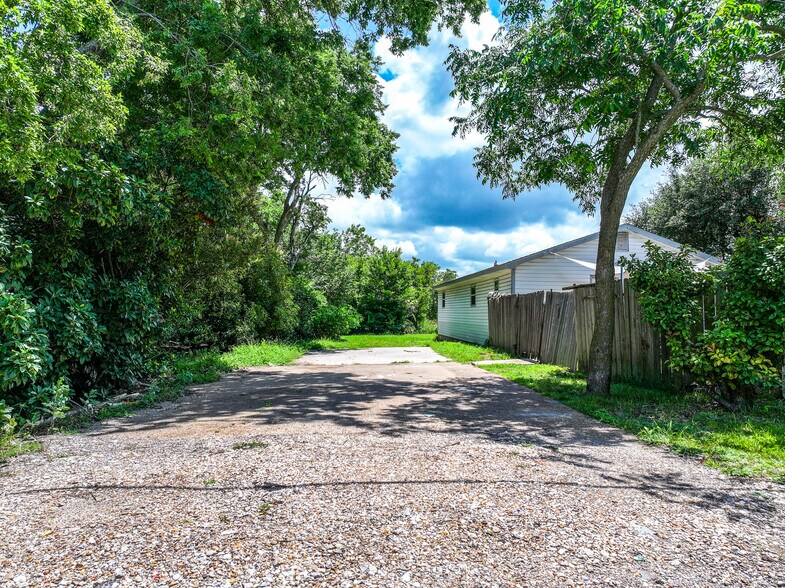 More Photos Of 400 C B Davidson, Fate Office Residential For Sale