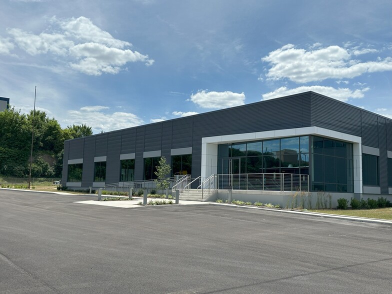 Primary Photo Of 500 American Ave, King Of Prussia Warehouse For Lease