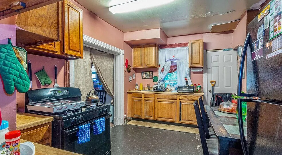 More Photos Of 33 Jackson St, Staten Island Apartments For Sale