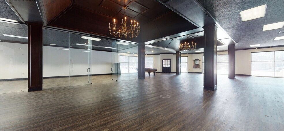 More Photos Of 4101 W Alameda Ave, Burbank Freestanding For Lease