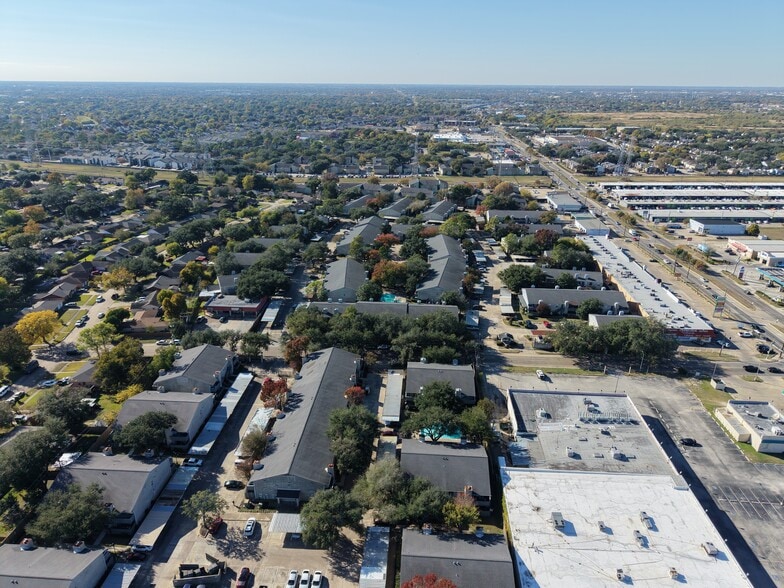 More Photos Of 9722 Leawood Blvd, Houston General Retail For Sale