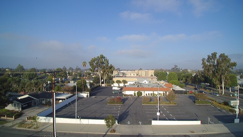 More Photos Of 308-316 W Route 66, Glendora Restaurant For Sale