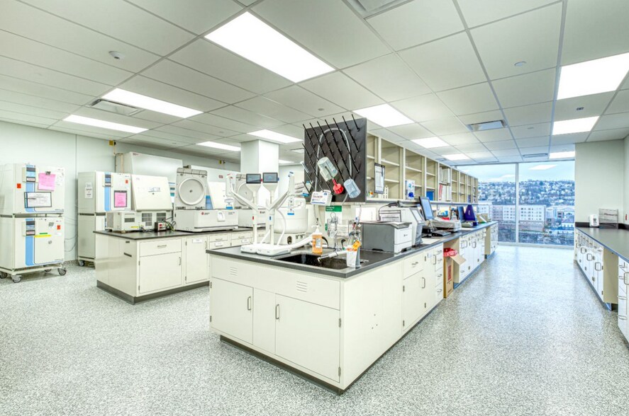 More Photos Of 350 Technology Dr, Pittsburgh Medical For Lease
