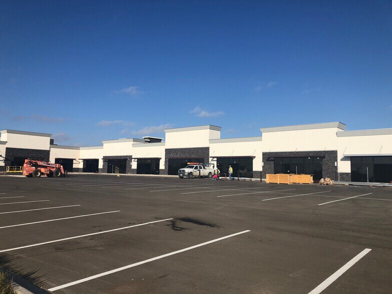 More Photos Of 4101 Medical Park Dr, Odessa General Retail For Lease