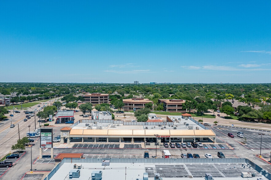 More Photos Of 14902 Preston Rd, Dallas Unknown For Lease