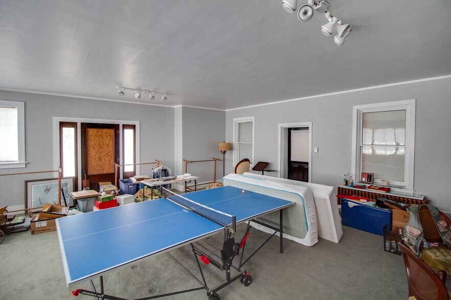 More Photos Of 212 E Main St, Carlinville Office Residential For Sale