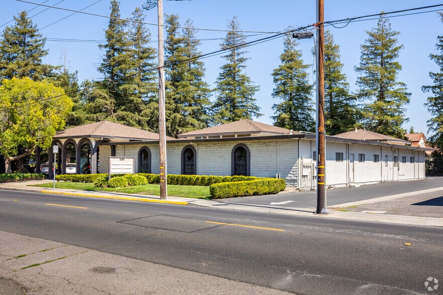 More Photos Of 3260 Beard Rd, Napa Medical For Lease