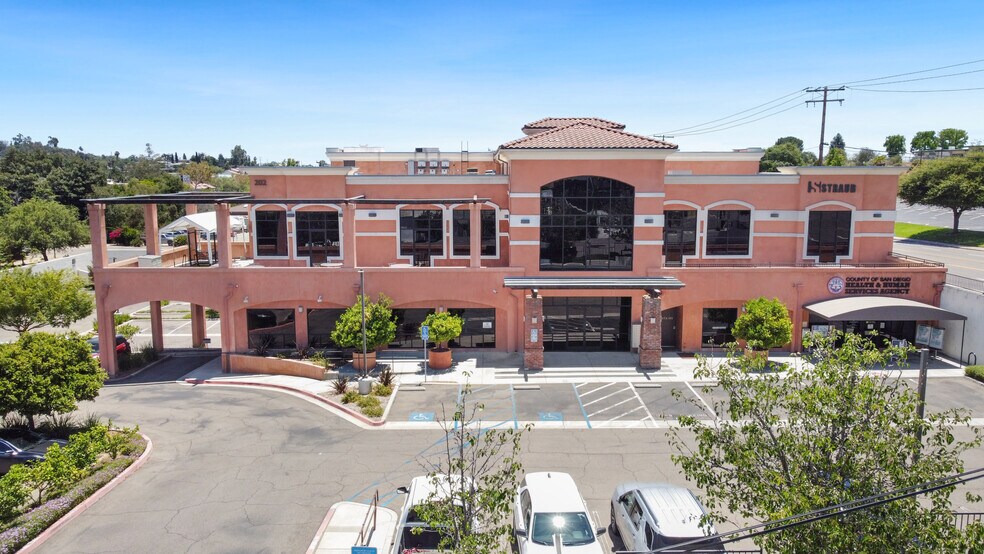 More Photos Of 202 W College St, Fallbrook Office For Lease