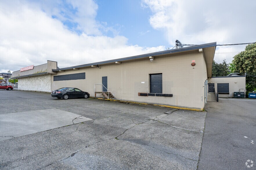 More Photos Of 21615-21621 Pacific Hwy S, Des Moines Freestanding For Sale