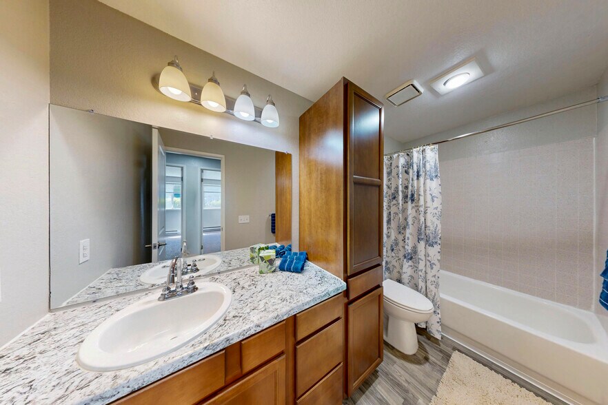More Photos Of 9896 Enterprise Ln NW, Silverdale Apartments For Sale