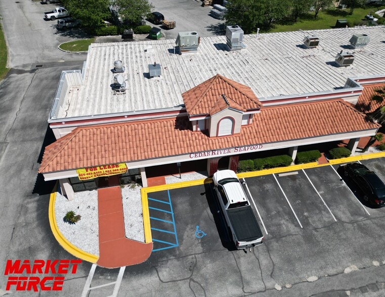 More Photos Of 2475 Blanding Blvd, Middleburg General Retail For Lease