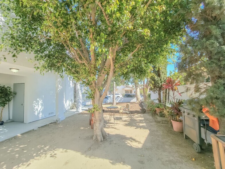 More Photos Of 1309 S Mesa St, San Pedro Apartments For Sale