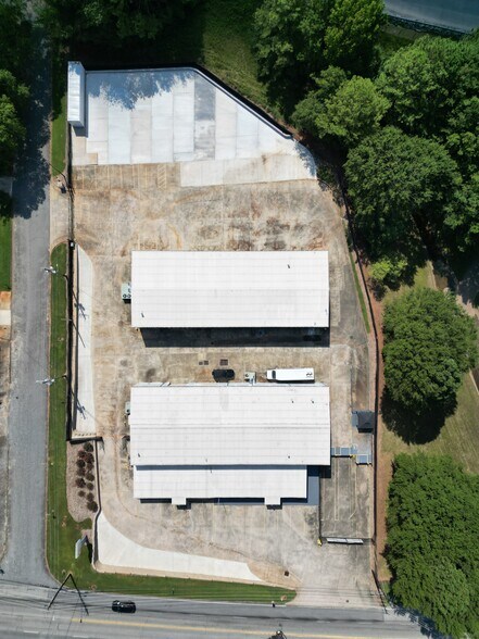 More Photos Of 3111 E Ponce De Leon Ave, Scottdale Distribution For Sale