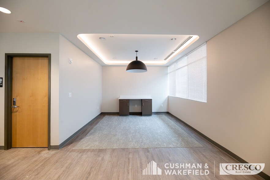 More Photos Of 24025 Lorain Rd, North Olmsted Medical For Sale