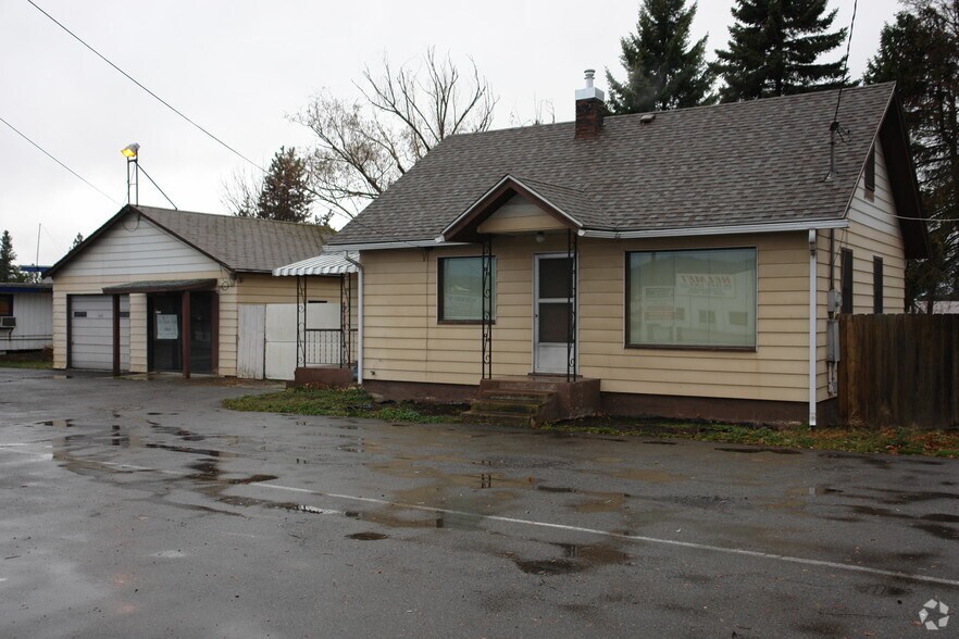 More Photos Of 5645 N Government Way, Coeur d'Alene Office For Sale