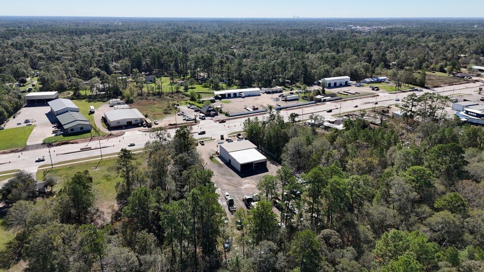 More Photos Of 13121 Highway 105 E, Cut And Shoot Industrial For Sale