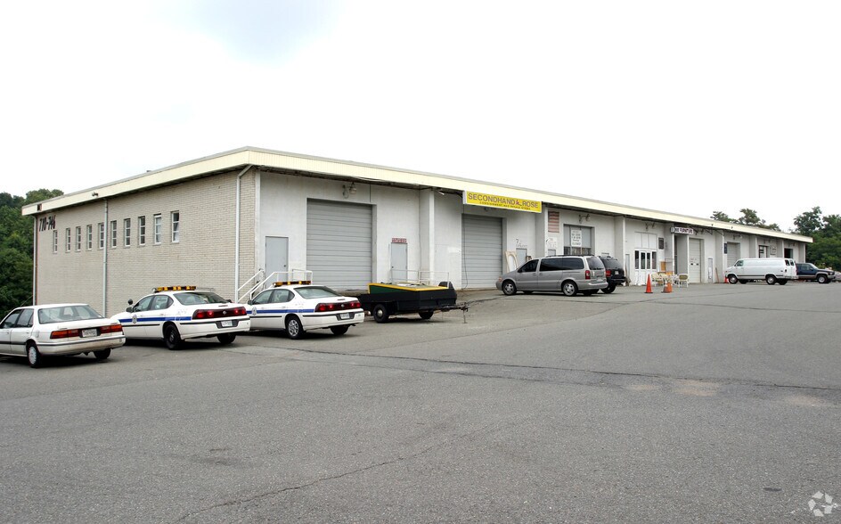 More Photos Of 710-746 E Gude Dr, Rockville Warehouse For Lease