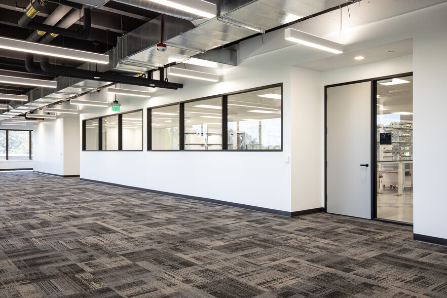 More Photos Of 1900 Alameda De Las Pulgas, San Mateo Research And Development For Lease