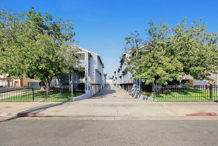 More Photos Of 862-892 W Mines Ave, Montebello Apartments For Sale