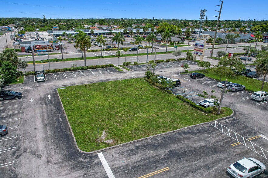 More Photos Of 4880-4898 NW 183rd - Outparcel st, Miami Gardens Land For Lease