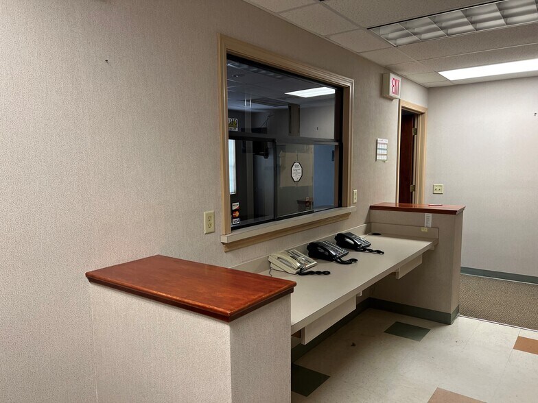 More Photos Of 123 Broadway St, Colchester Medical For Lease