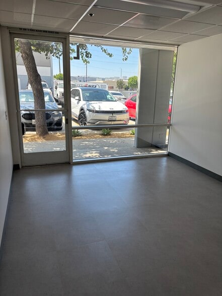More Photos Of 11200 Hindry Ave, Los Angeles Unknown For Lease