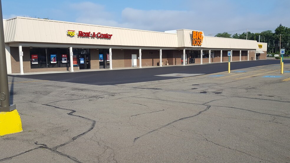 Primary Photo Of 801 Lake St, Elmira Unknown For Lease