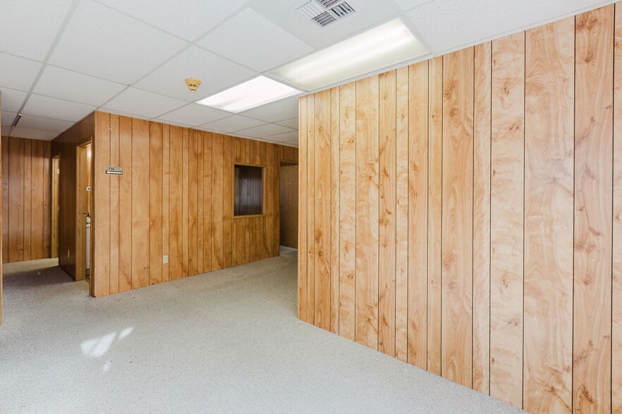 More Photos Of 4938 SW Lake Flora Rd, Port Orchard Office For Lease