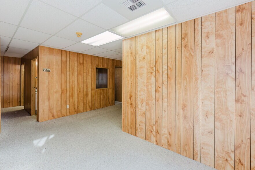 More Photos Of 4938 SW Lake Flora Rd, Port Orchard Office For Lease