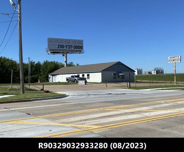 Primary Photo Of 2604 E Apache St, Tulsa Auto Repair For Sale