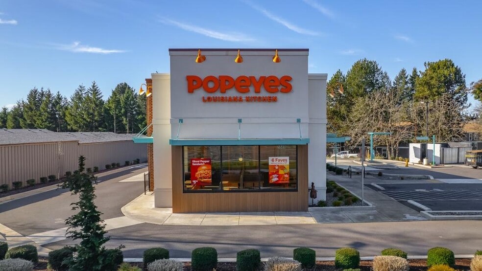 Primary Photo Of 5503 Commercial St SE, Salem Fast Food For Sale