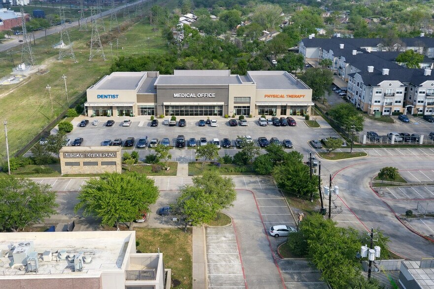 More Photos Of 800 Bay Area blvd, Webster Land For Sale